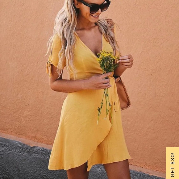 Yellow wrap dress - Picture 3 of 3